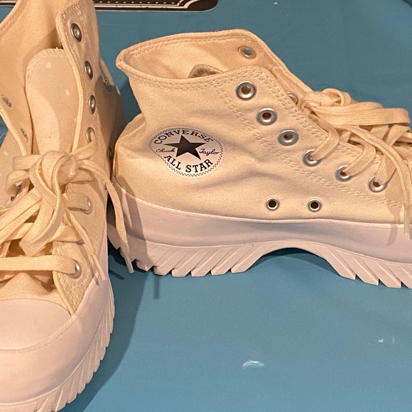 Converse Chuck Taylor All Star’s - Picture 2 of 6